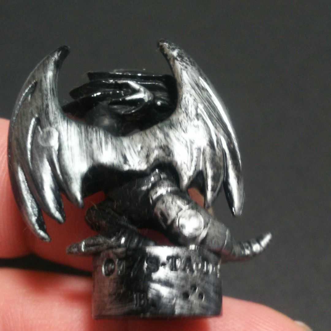 ブルーアイズホワイトドラゴン 遊戯王