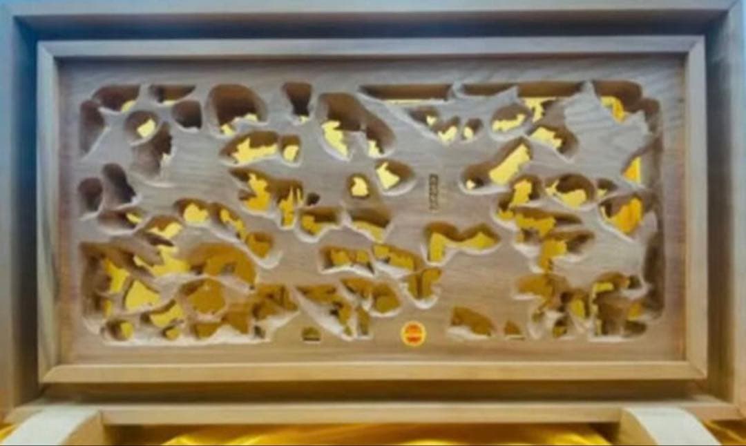 【特大一点物】透かし彫り牡丹鳳凰（７０cm超え）