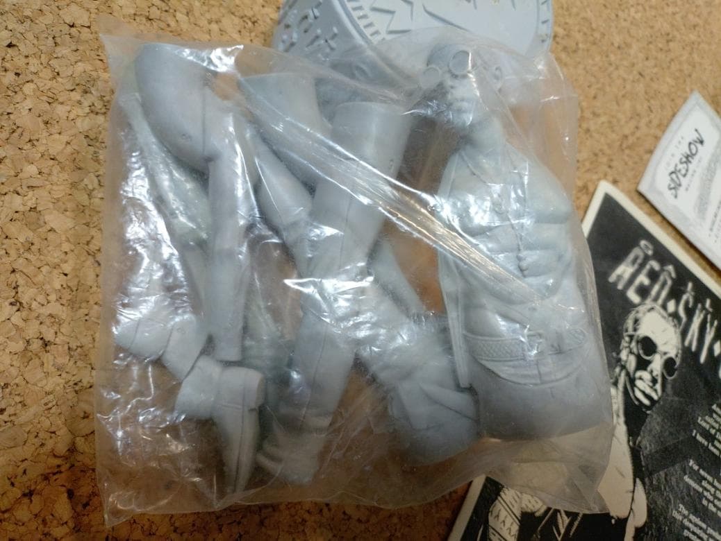 ■サイドショウ【Gallows Red Sky Diary】ガレージキット未組立