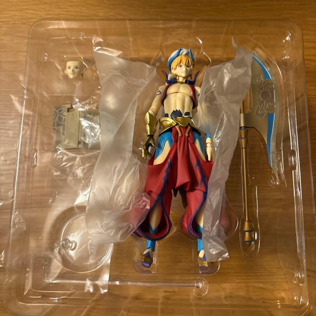 FGO figma ギルガメッシュ　フィギュア