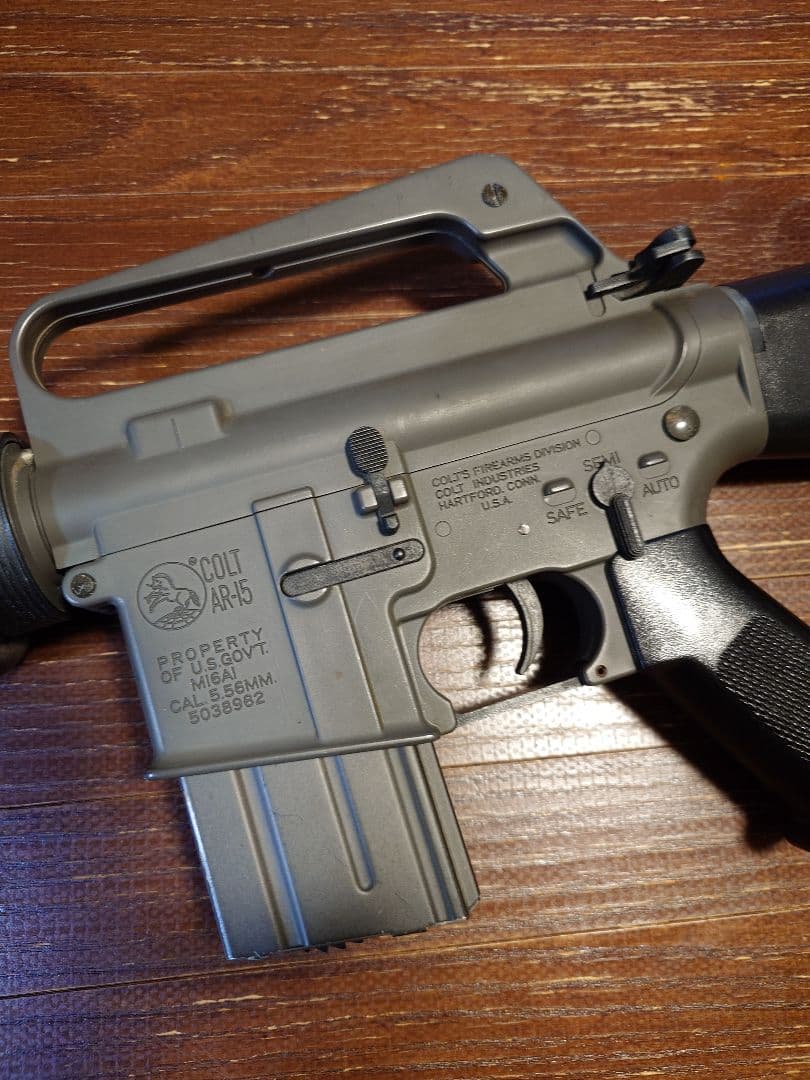 東京マルイ電動ガンM16A1 ベトナム バージョン　充電アダプター付　傷あり中古