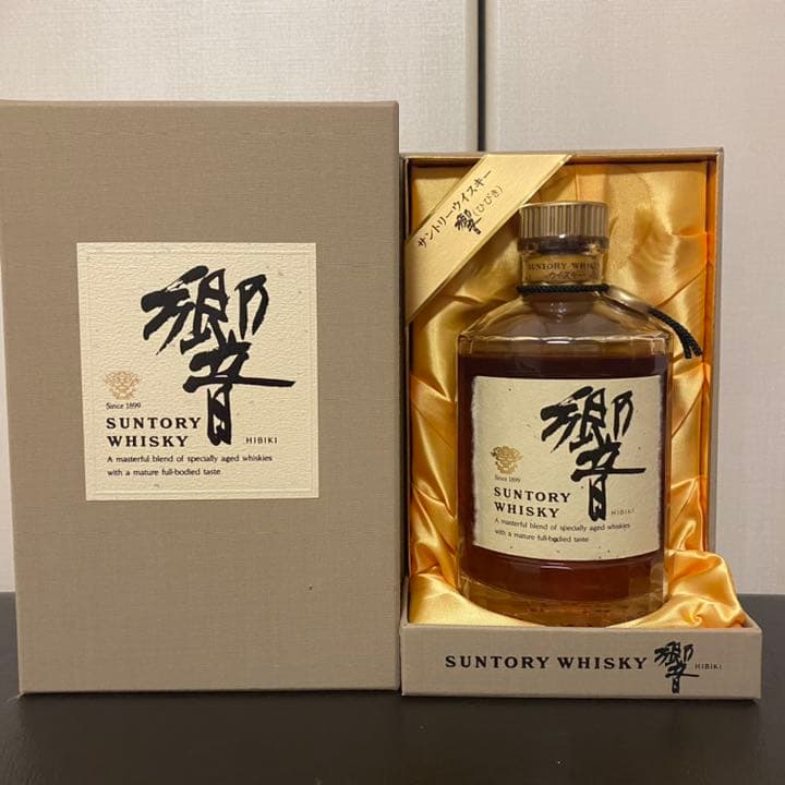 サントリー ウイスキー 響 750ml ゴールドラベル 箱付き
