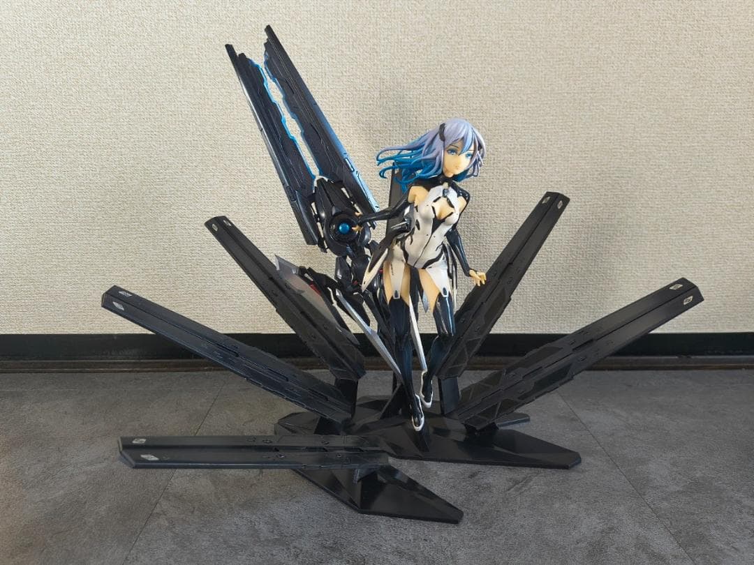 BEATLESS レイシア BLACK MONOLITH 1/8 フィギュア