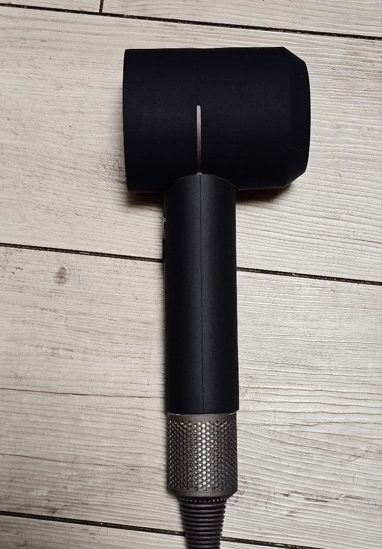 年始限定新品黒シリコンカバー付　ダイソン　メンテナンス済み　Dyson hd08