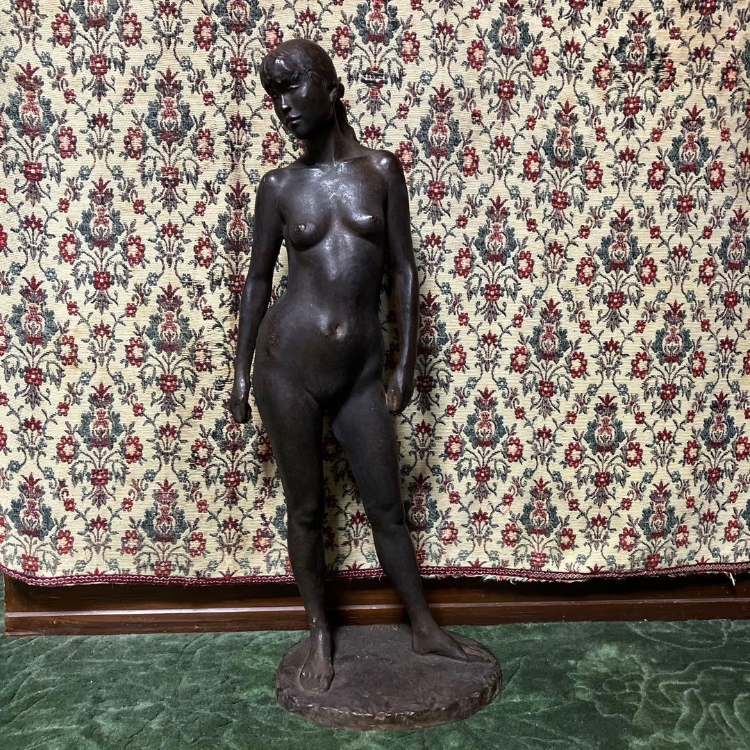 女性彫刻家　笹戸千津子　彫刻　ブロンズ　立像　1989年