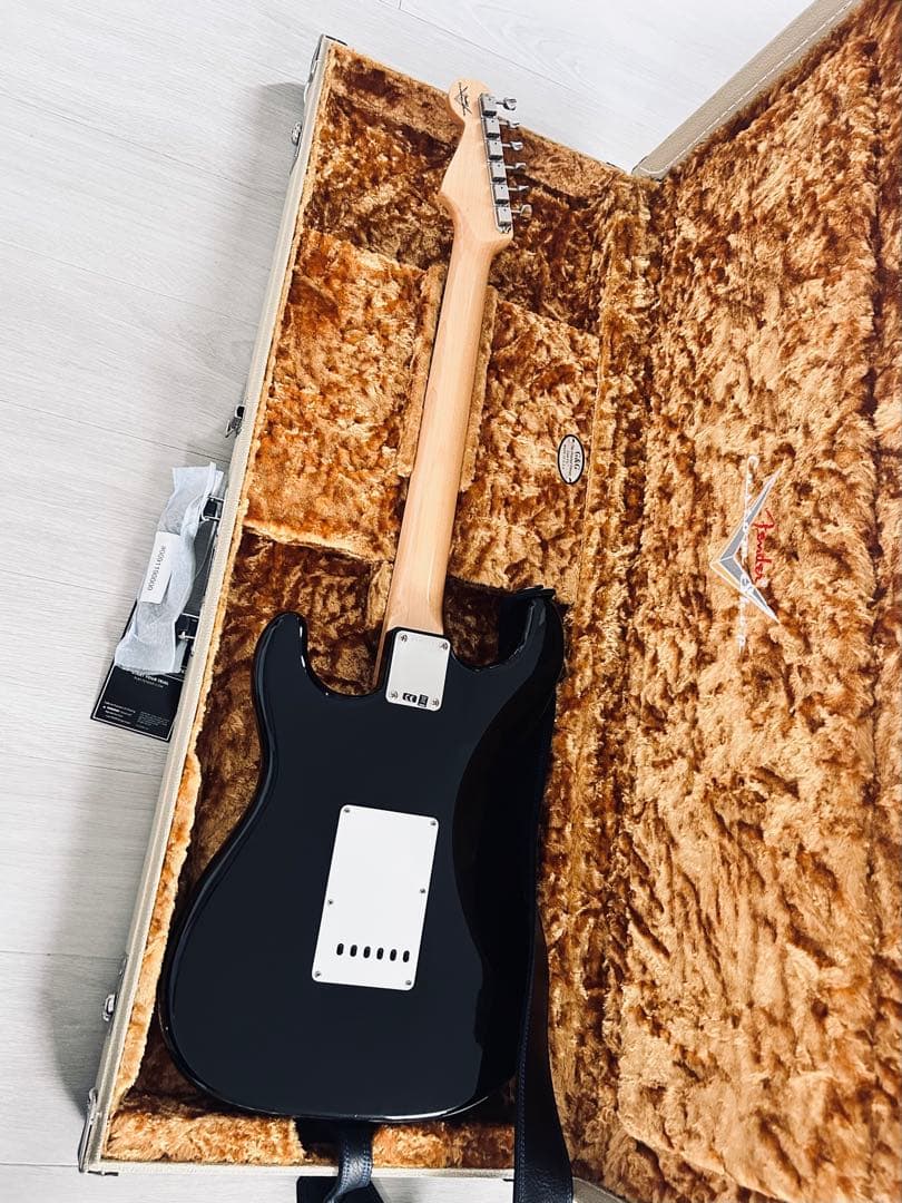 激鳴り個体 75万円相当 1959 Stratocaster ストラップ付