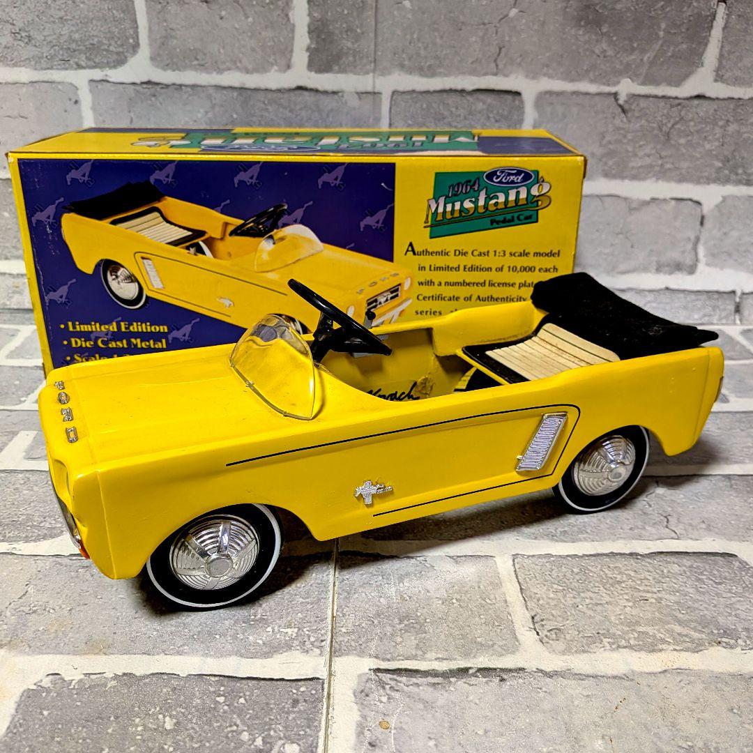 1964 Ford Mustang ペダルカー 1/3 ダイキャスト 限定 箱付