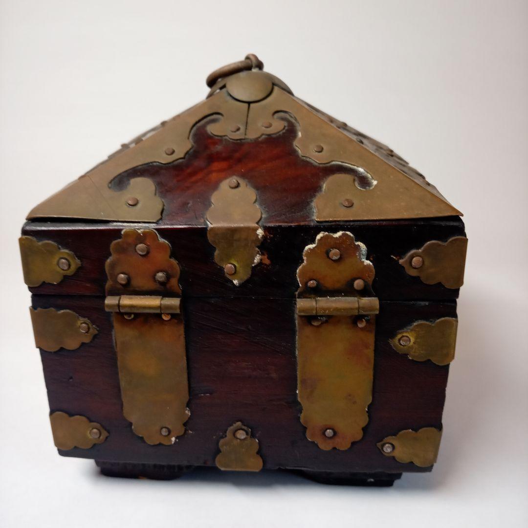 李朝　木製　箱　木箱　木工　李朝家具　骨董　アンティーク　韓国