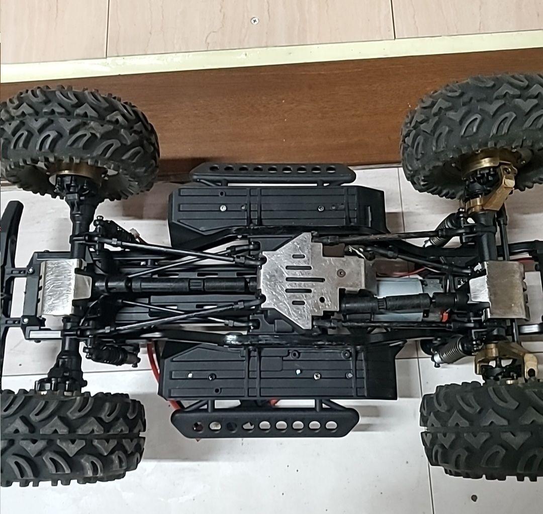 トラクサス　TRX-4スポーツ　ラジコン　クローラー　Traxxas