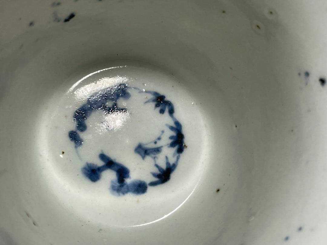 骨董　アンティーク　蕎麦猪口　輪花　染付　微塵唐草文様　フリル　カップ