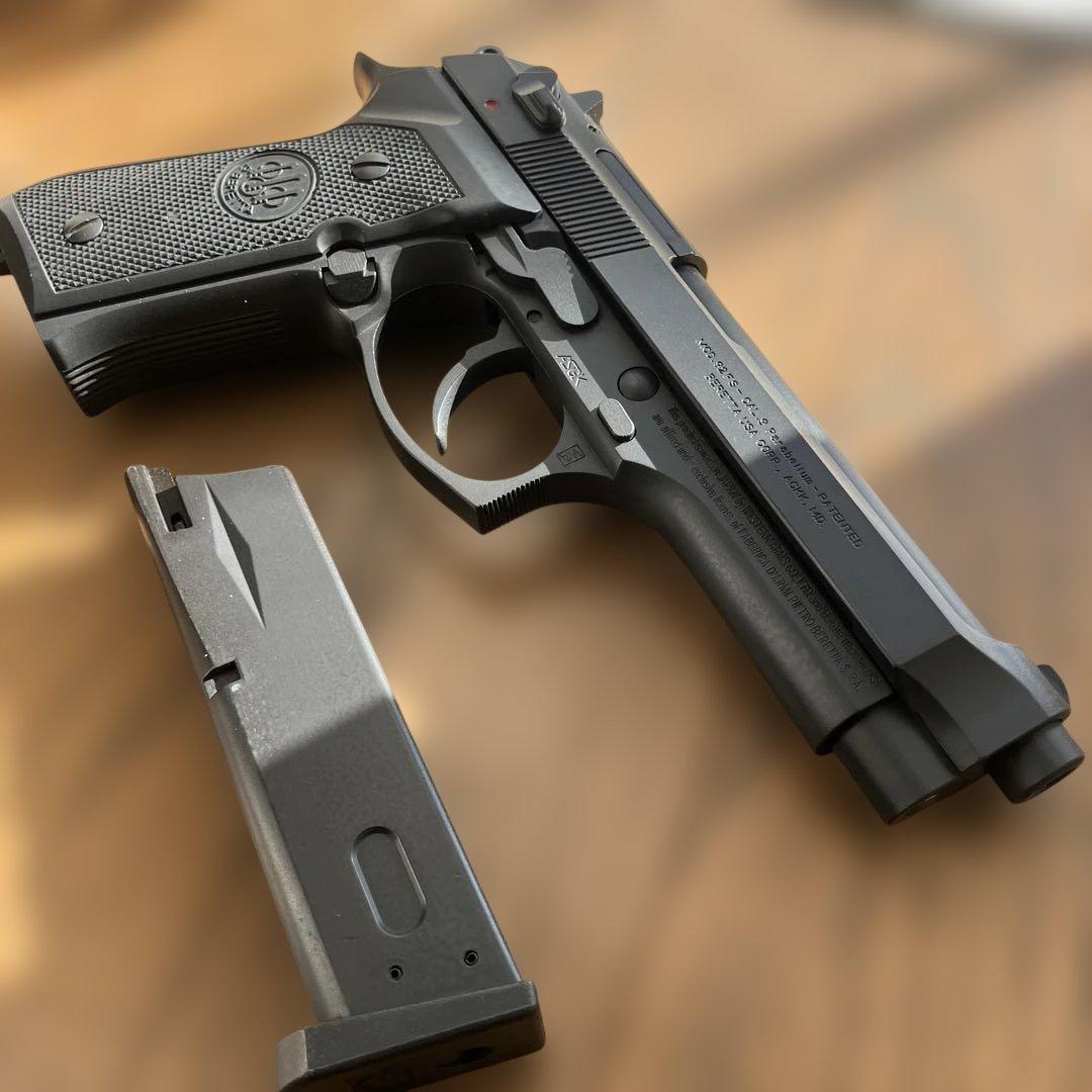 イ*0様 ウエスタンアームズベレッタ M92 FSパーフェクト限定スチールブラッ