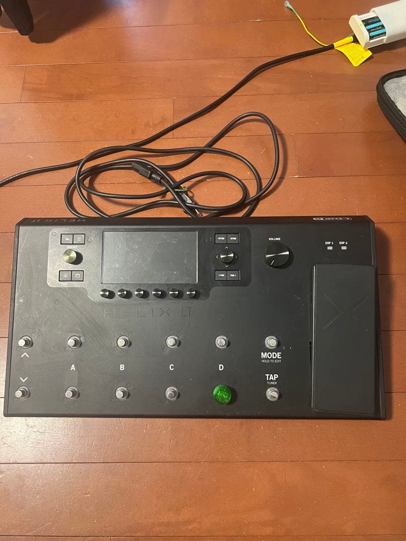 LINE 6 HELIX LT MONOケース付き　ペダル破損品