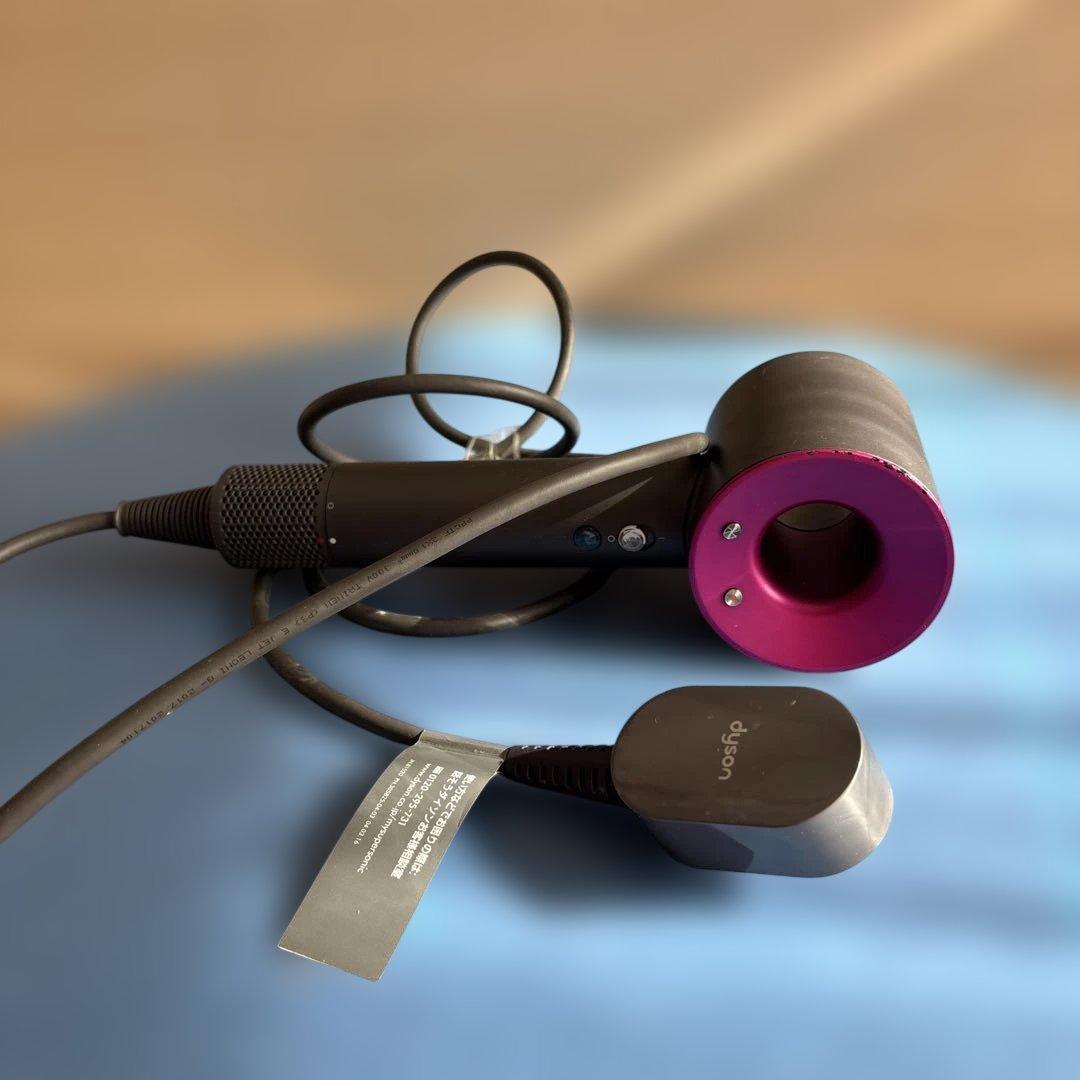 Dyson ヘアドライヤー HD01グレーとピンク