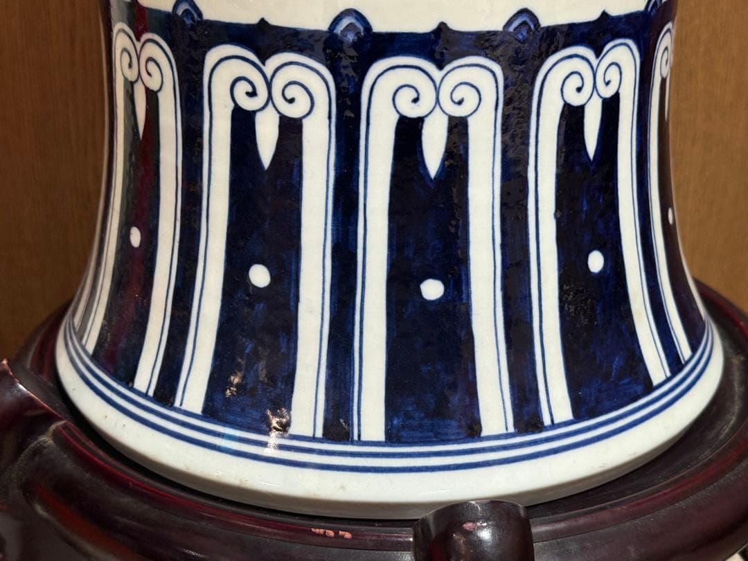 中国　染付　宣徳年製　龍紋大瓶　台付　送料込み250602