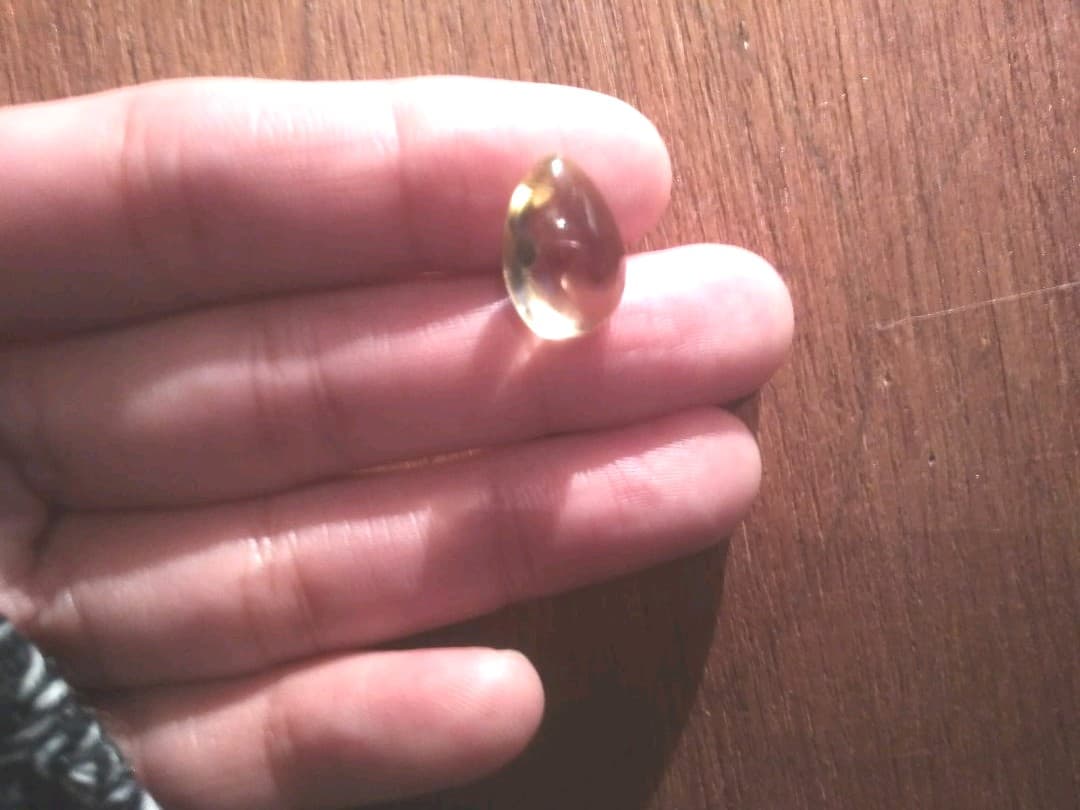 高品質　宝石　レモンクオーツ　カボションルース　ドロップ型