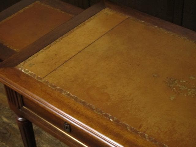 フランス アンティーク ルイ16世様式 マホガニー レザートップ デスク 鍵付き