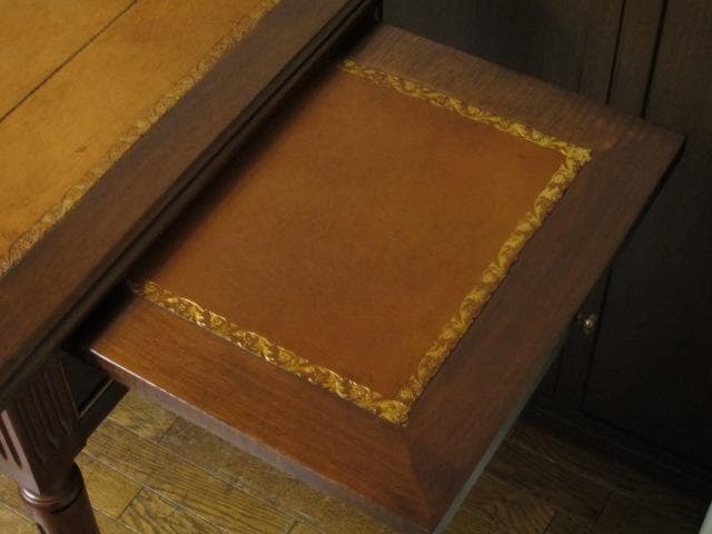 フランス アンティーク ルイ16世様式 マホガニー レザートップ デスク 鍵付き