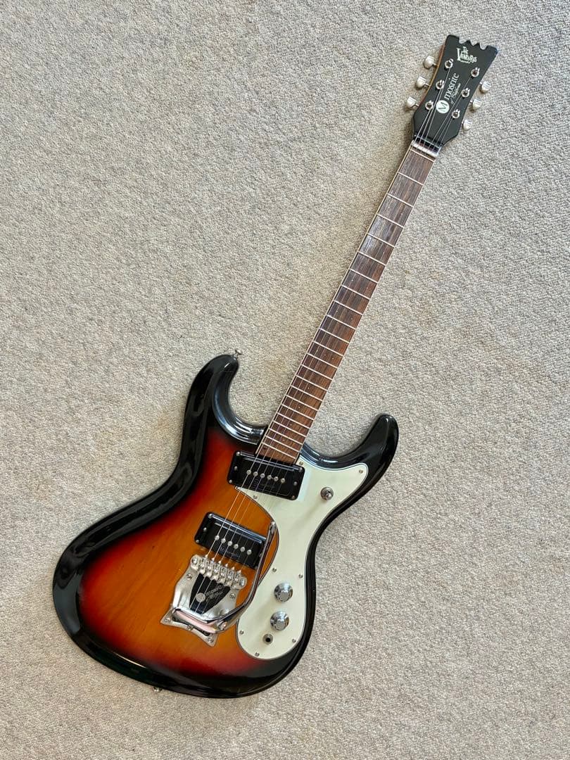 ■モズライトギター Mosrite of California 演奏動画あり！