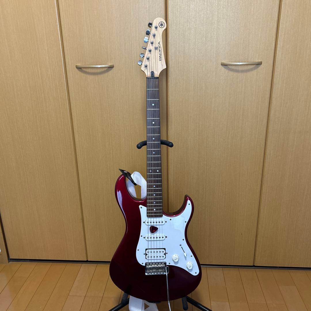 エレキギター YAMAHA PACIFICA012モデル