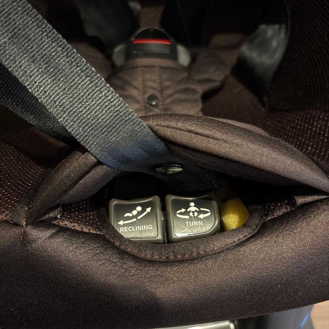 Combi チャイルドシート　クルムーヴスマート ISOFIX