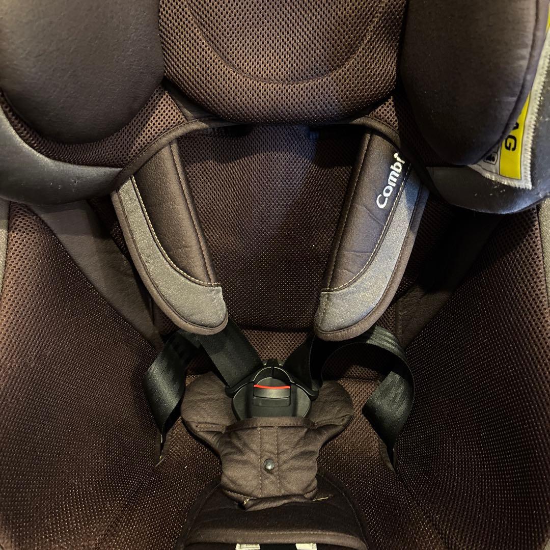 Combi チャイルドシート　クルムーヴスマート ISOFIX