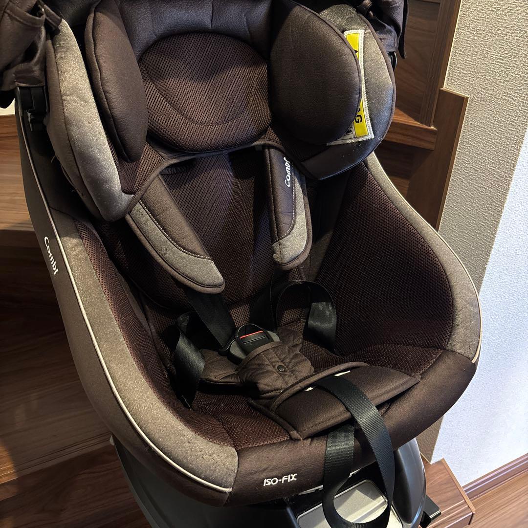 Combi チャイルドシート　クルムーヴスマート ISOFIX