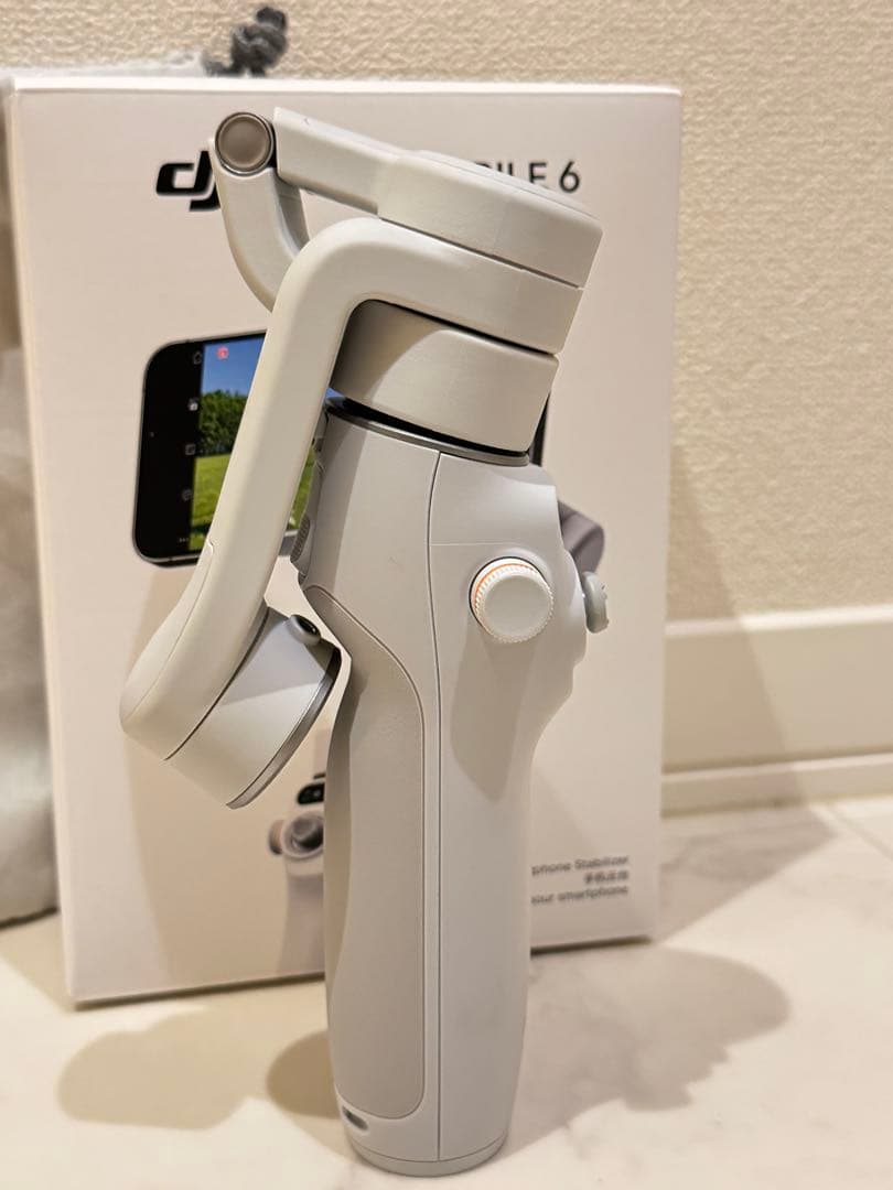 【美品】DJI Osmo Mobile 6 ジンバル スマホ用 スタビライザー