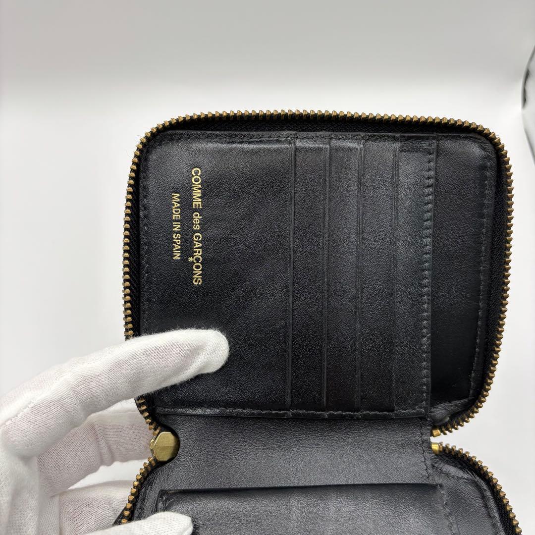 美品　comme des garcons 二つ折り財布　ブラック　ラウンドジップ