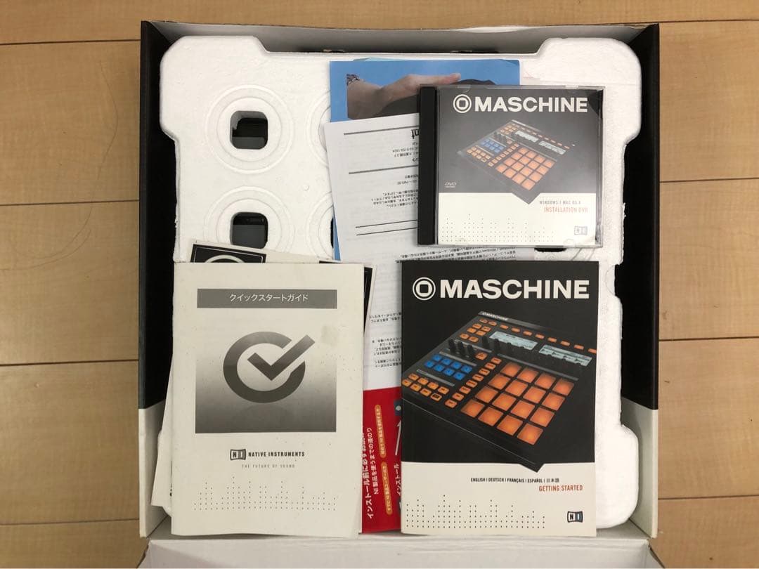 サンプラー　DJ machine native instruments