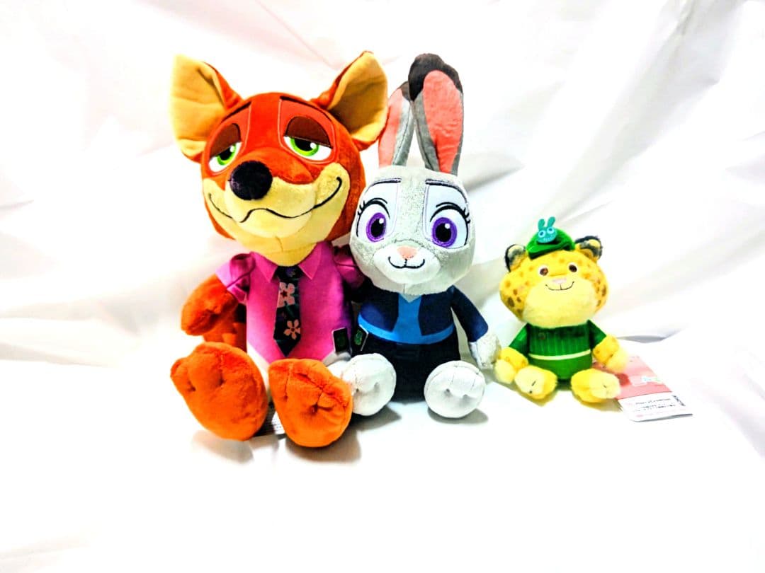 ズートピア2まとめ売り　ぬいぐるみ　リュック　ポーチ　大きな毛布　11点セット