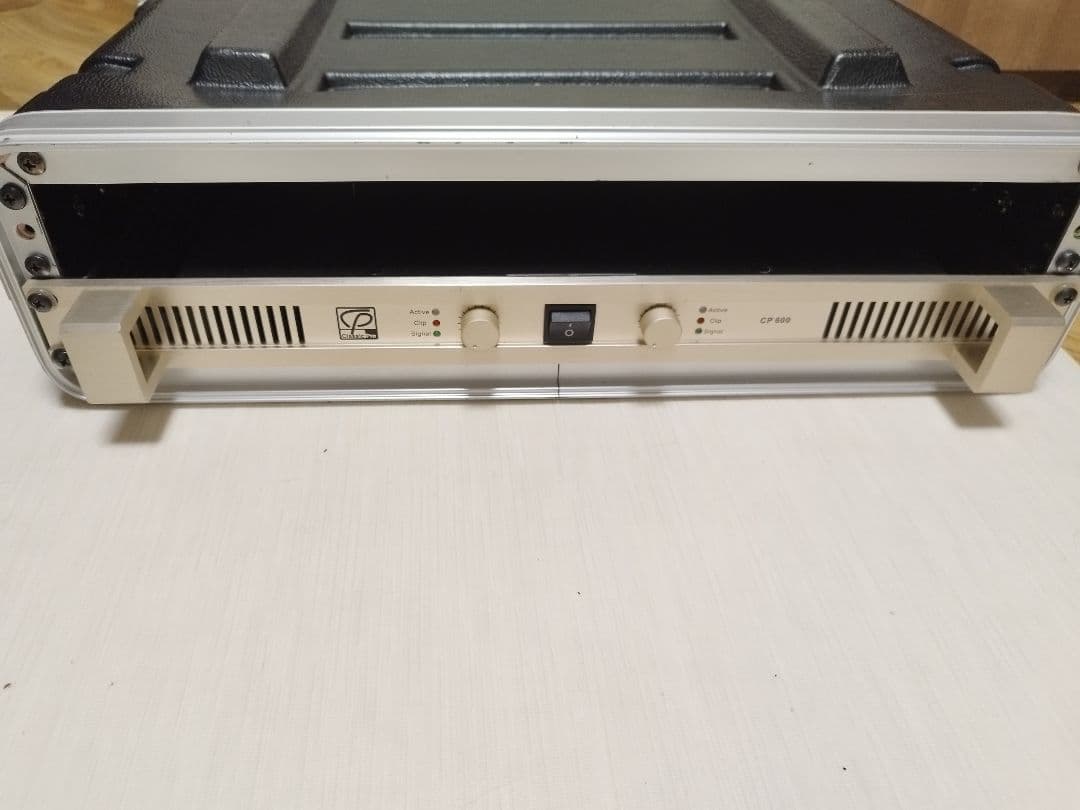クラシックプロ　CP600　パワーアンプ　ラックつき