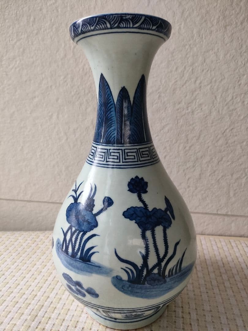 ●染付 青花 花瓶／中国陶磁器 画賛 蓮池水鳥図 高口花入れ