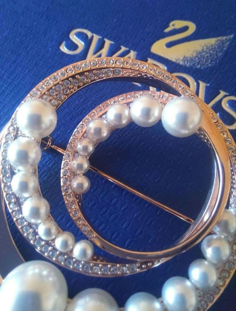 SWAROVSKI Fundamental パール ブローチ スワロフスキー