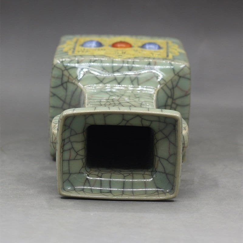 宋代兄窯開片金象嵌宝石象耳四方瓶景徳鎮 陶磁器 装飾品 現代工芸品 美術品 置物