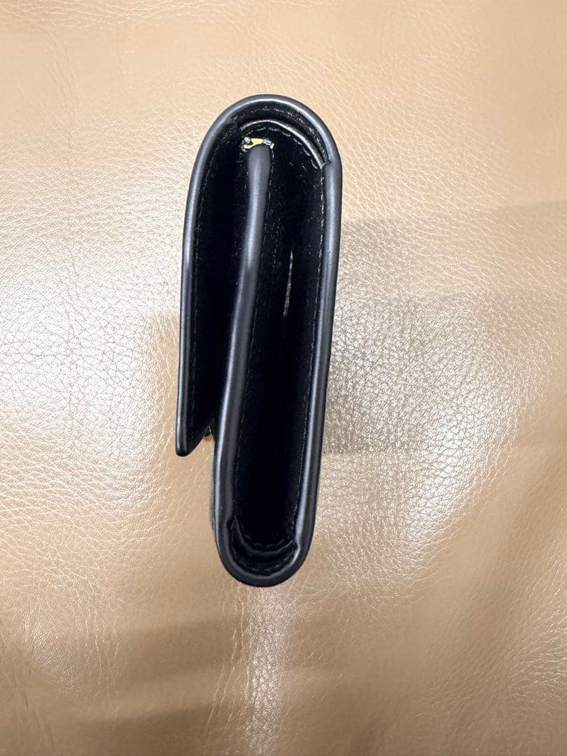 ロエベ ペブル バーティカルウォレット ブラック