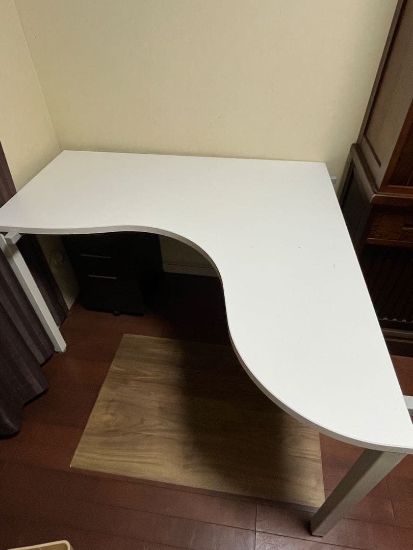 オカムラ　L型デスク