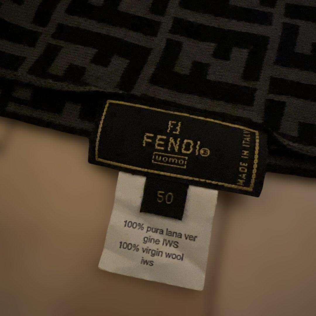 FENDI ロゴマフラー 50サイズ ブラック/グレー