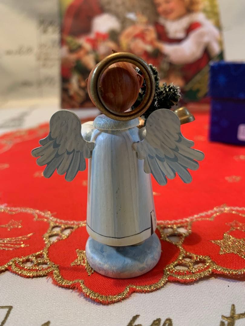 ドイツ製　木製人形　ケーテウォルファルト社の限定クリスマスベル持つ天使の男の子！
