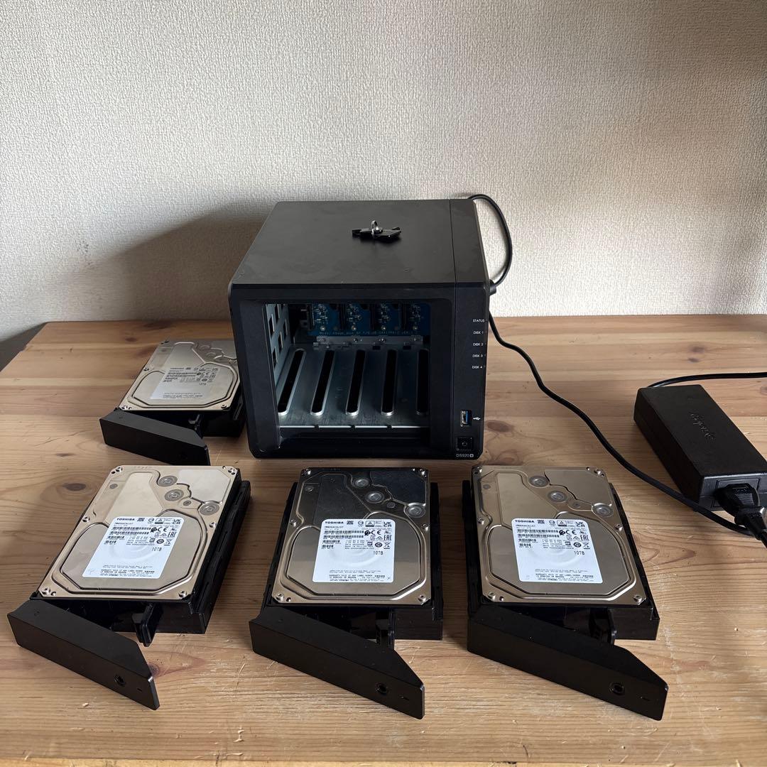 Synology シノロジー DS920+＆HDD TOSHIBA 10TB