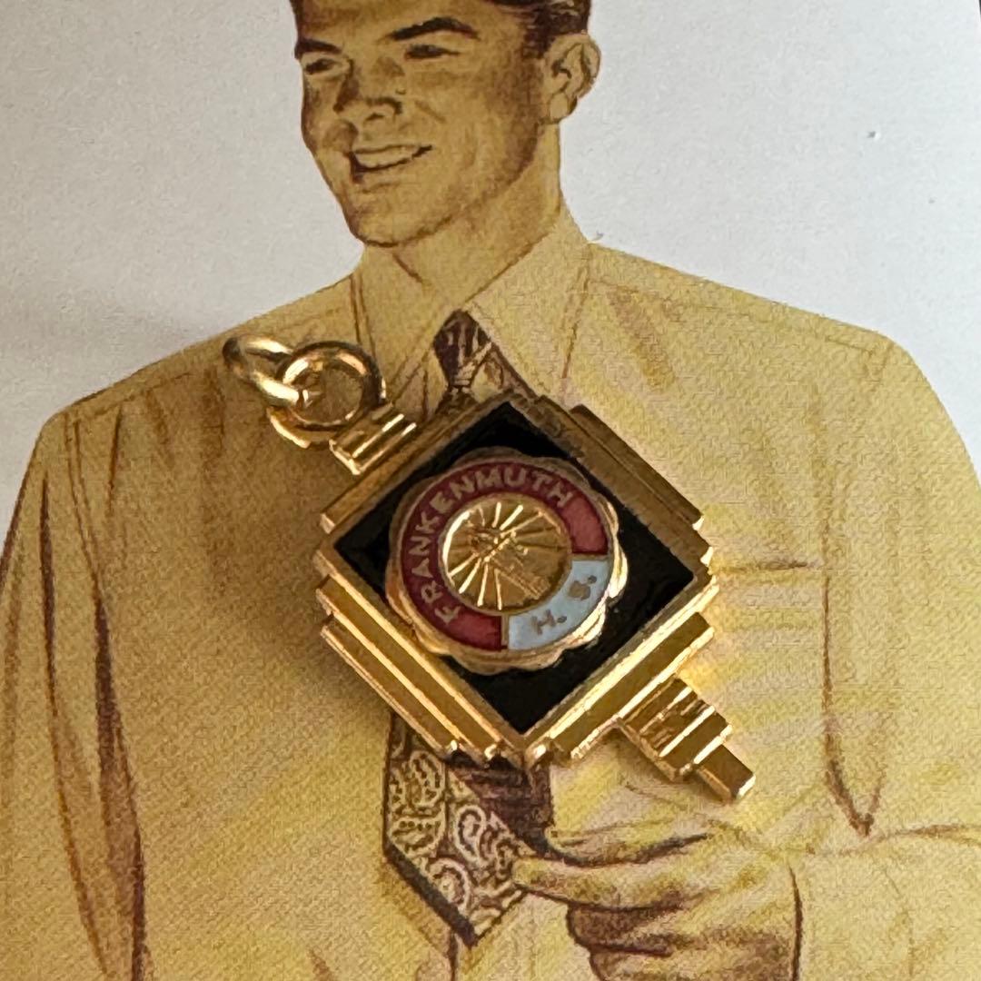 カレッジリング金ゴールド黒ネックレストップ社章ピンズ40sバッジ/バッヂ古着