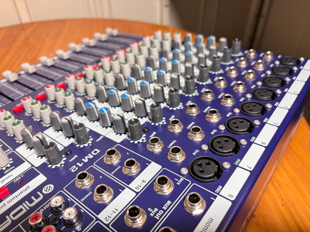 Midas DM12 アナログミキサー