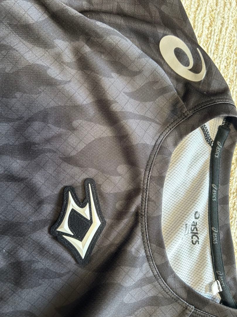 asics ブラック Tシャツ ダルビッシュライン