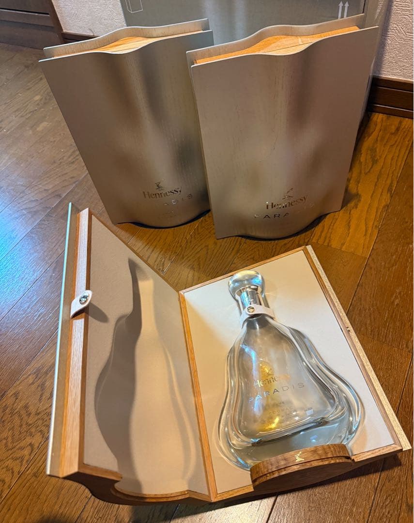 Hennessy Paradis木箱付き空瓶