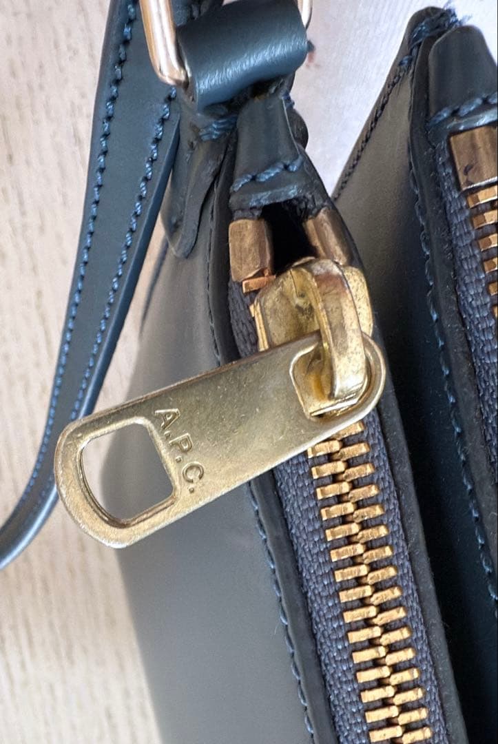 A.P.C ショルダーバッグ