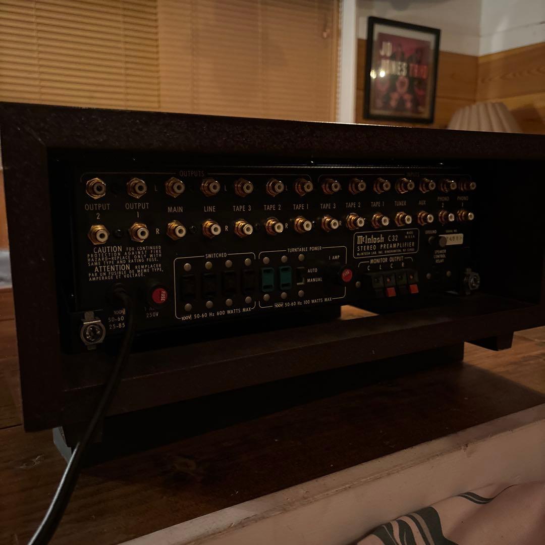 マッキントッシュC32プリアンプ当時定価¥780000