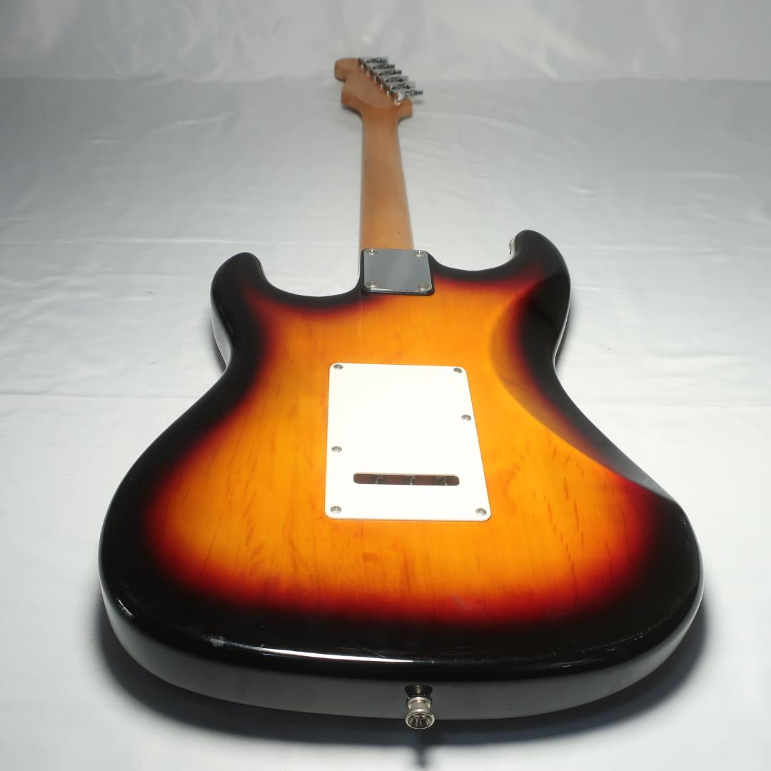 Legend ストラトキャスタータイプ エレキギター 3トーンブラウン