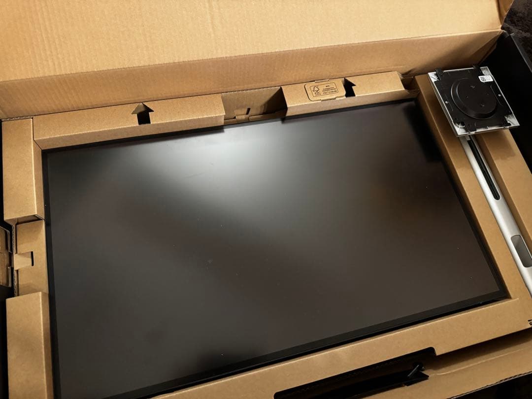 DELL ディスプレイ 本体 スタンド付き 4K USB Type-C対応