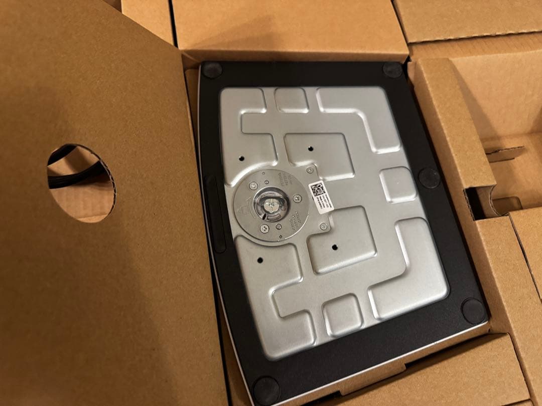 DELL ディスプレイ 本体 スタンド付き 4K USB Type-C対応