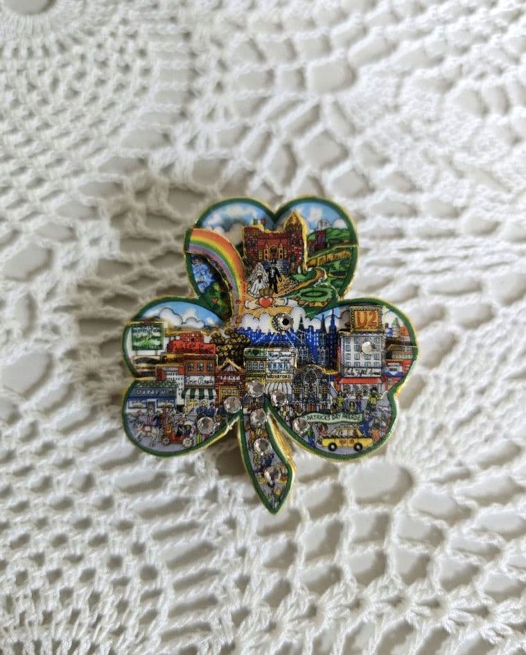 【希少】チャールズ ファジーノ 3Dアート ブローチ イラスト集 3点セット