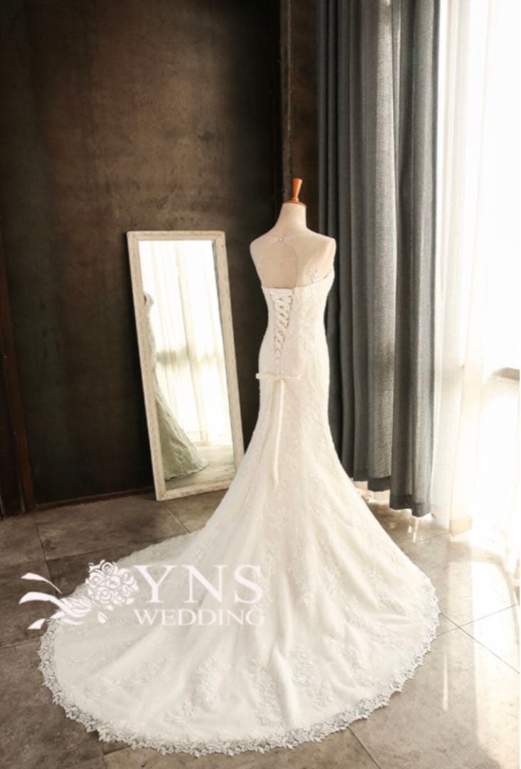 ホワイト レース ウェディングドレス　マーメイド